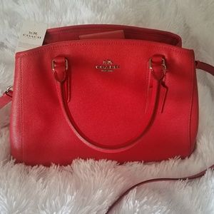 Medium size Coach purse